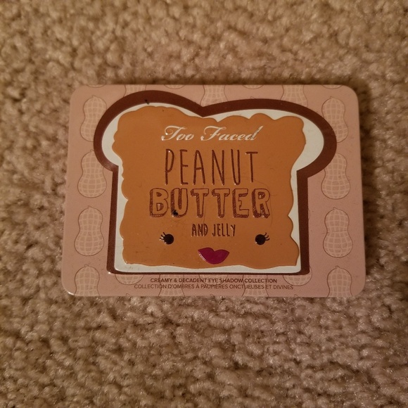 TooFaced Peanut Butter and Jelly Palette - Picture 2 of 3